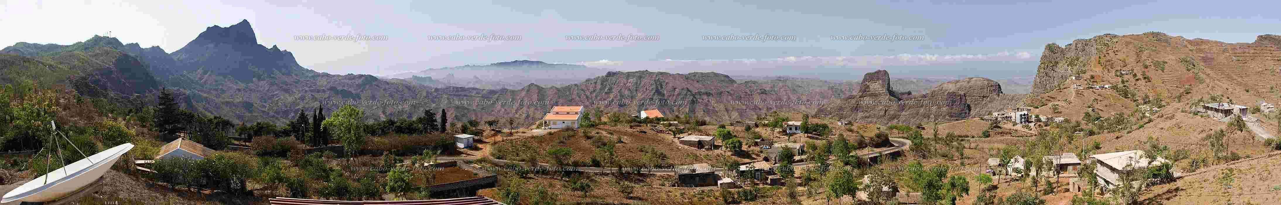 Insel: Santiago  Wanderweg:  Ort: Rui Vaz Motiv: Blick ber die Ebene Motivgruppe: Landscape Mountain © Florian Drmer www.Cabo-Verde-Foto.com